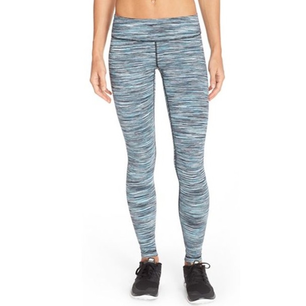 Zella blue and black striped live in leggings